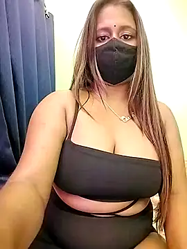 Snapshot of LoveLy-Soneya chatting on March 2026 10:27:02 PM LoveLy-Soneya online show from March 2026 10:27:02 PM