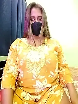 Snapshot of LoveLy-Soneya chatting on March 2026 01:07:02 PM LoveLy-Soneya online show from March 2026 01:07:02 PM