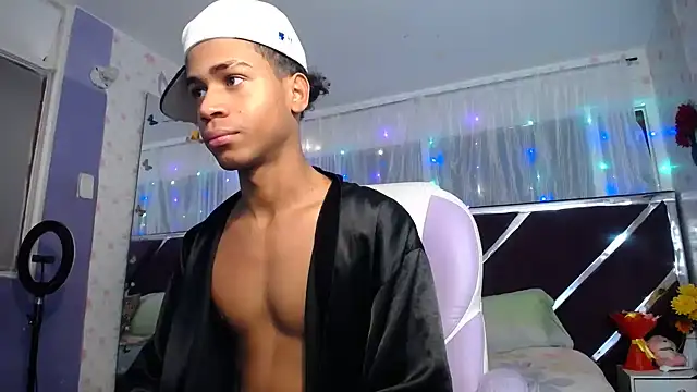 Santy bigcock 01 online show from June 2026 06:54:01 PM