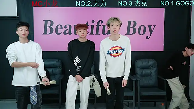 Beautifulboys-999 online show from November 2025 01:24:02 PM