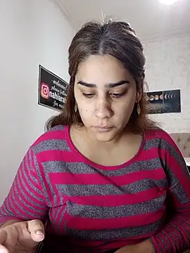 nahiarabiel33 online show from April 2026 05:18:01 PM