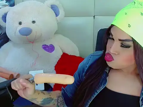 NharaBigCock online show from November 2025 08:09:01 PM