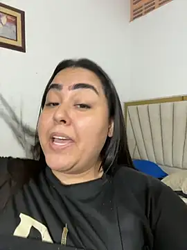 loly clover online show from December 2025 11:50:01 AM