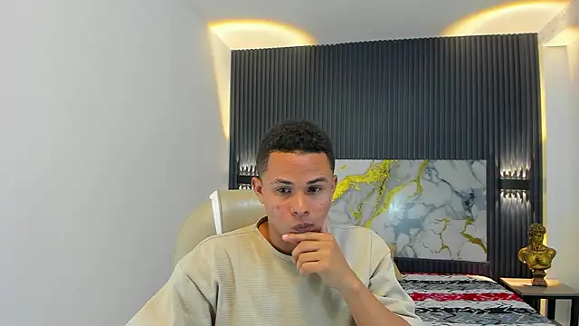 Snapshot of Liams18 chatting on December 2025 01:34:01 AM Liams18 online show from December 2025 01:34:01 AM