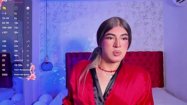 Snapshot of camii_raux chatting on February 2026 08:38:02 PM camii raux online show from February 2026 08:38:02 PM