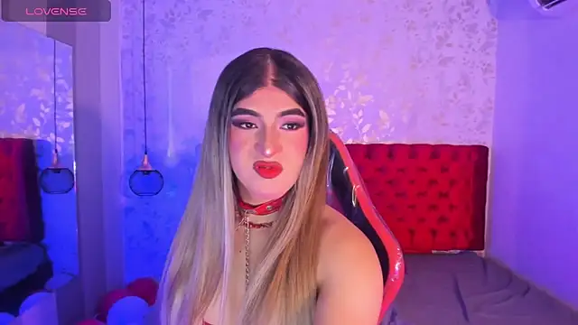 Snapshot of camii_raux chatting on February 2026 08:16:02 PM camii raux online show from February 2026 08:16:02 PM