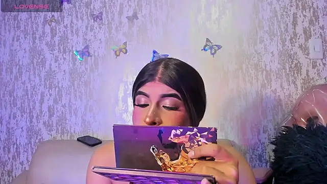 Snapshot of camii_raux chatting on February 2026 08:40:01 PM camii raux online show from February 2026 08:40:01 PM