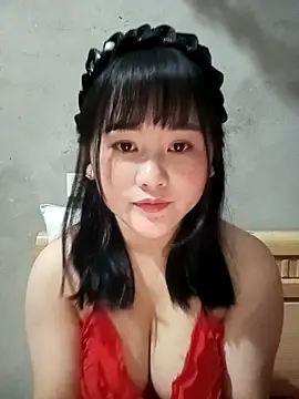 Snapshot of Anngela_18 chatting on November 2025 03:12:02 PM Anngela 18 online show from November 2025 03:12:02 PM