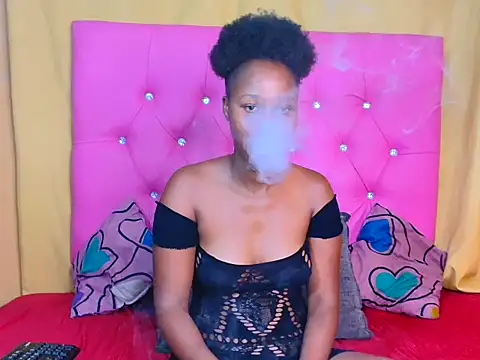 Snapshot of Prettybrowngirl chatting on November 2025 06:19:02 PM Prettybrowngirl online show from November 2025 06:19:02 PM