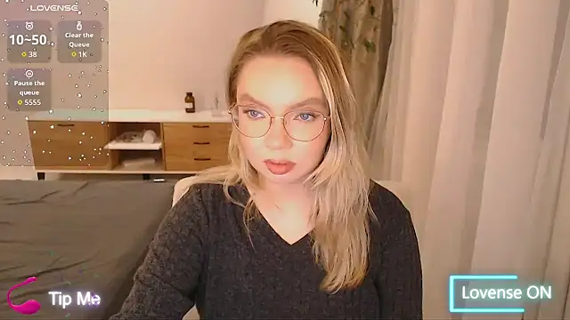 PolinaXXXXJones online show from February 2026 08:01:02 PM