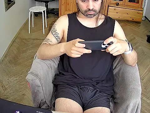 CharlyHemax online show from April 2026 10:07:01 AM