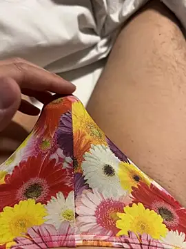 Snapshot of DX-tarotaron chatting on April 2026 06:10:02 AM DX-tarotaron online show from April 2026 06:10:02 AM