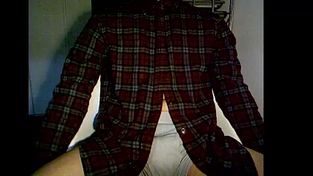 Snapshot of Taro070 chatting on November 2025 04:28:02 AM Taro070 online show from November 2025 04:28:02 AM