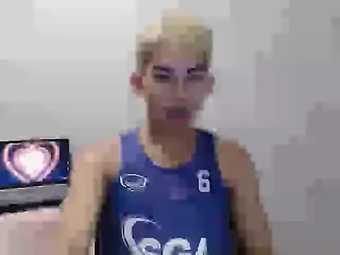 Urhotsilverboy online show from May 2026 06:16:02 PM