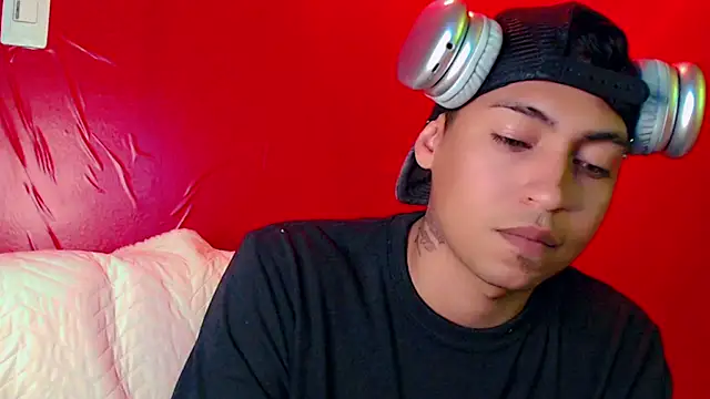 Snapshot of LPYsami773 chatting on November 2025 01:22:01 PM LPYsami773 online show from November 2025 01:22:01 PM