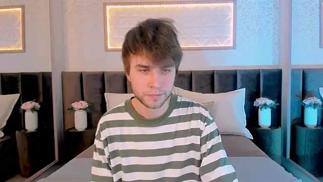 Snapshot of JonnahHell chatting on December 2025 01:40:02 PM JonnahHell online show from December 2025 01:40:02 PM