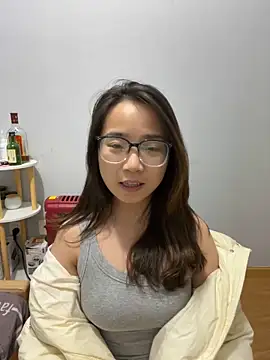 Hmm 0303 online show from November 2025 02:39:02 PM