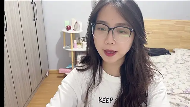 Hmm 0303 online show from February 2026 06:35:02 AM