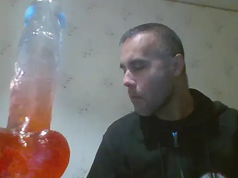 Snapshot of Kreol69 chatting on November 2025 04:13:02 PM Kreol69 online show from November 2025 04:13:02 PM