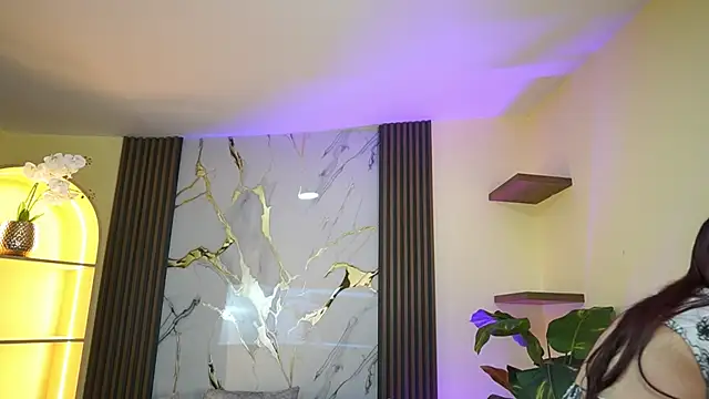 TessaaFox online show from March 2026 11:37:01 AM