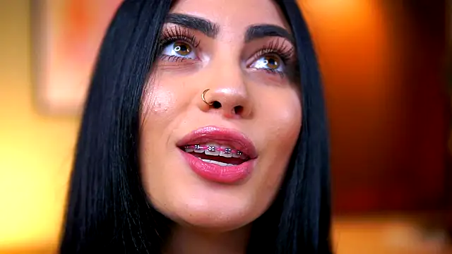 RavennaDArcy online show from November 2025 08:08:02 PM