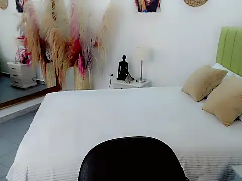 sebastian cruz  online show from February 2026 06:50:02 PM