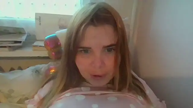 HornyElena online show from December 2025 02:34:01 PM