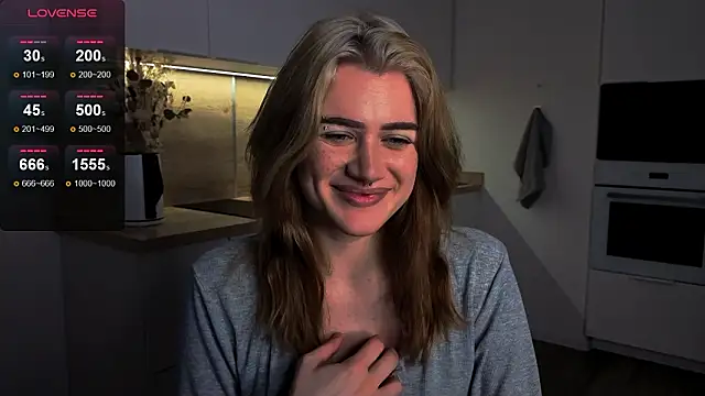 Snapshot of eshleeygreen chatting on February 2026 07:10:01 PM eshleeygreen online show from February 2026 07:10:01 PM