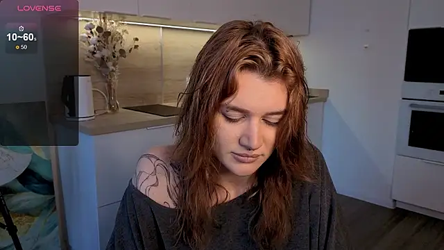 Snapshot of eshleeygreen chatting on March 2026 05:44:02 AM eshleeygreen online show from March 2026 05:44:02 AM