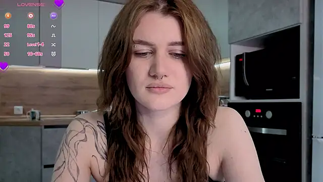Snapshot of eshleeygreen chatting on April 2026 01:27:01 PM eshleeygreen online show from April 2026 01:27:01 PM