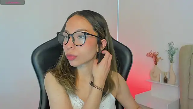 LuluuBerry online show from November 2025 11:21:02 AM