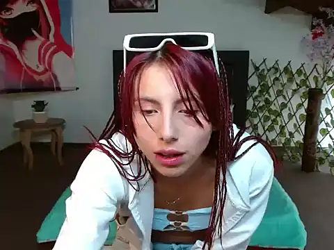 Snapshot of LuluKiss_ chatting on February 2026 01:40:01 PM LuluKiss online show from February 2026 01:40:01 PM