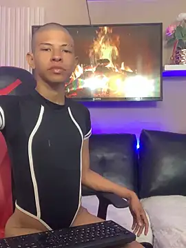 Tessachains 2  online show from November 2025 12:31:02 PM