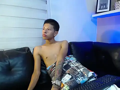 Tessachains 2  online show from January 2026 05:27:02 PM