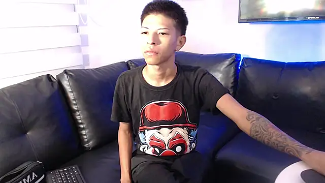 Tessachains 2  online show from January 2026 04:01:01 PM