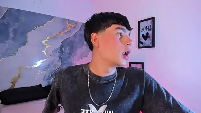 Isaac Kurtt online show from November 2025 07:46:02 PM