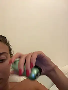 Snapshot of lounaaxangel chatting on January 2026 12:34:02 AM lounaaxangel online show from January 2026 12:34:02 AM