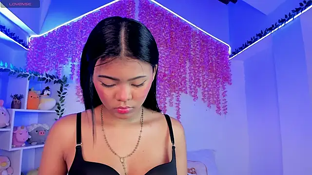  hanna sky online show from November 2025 05:26:01 PM