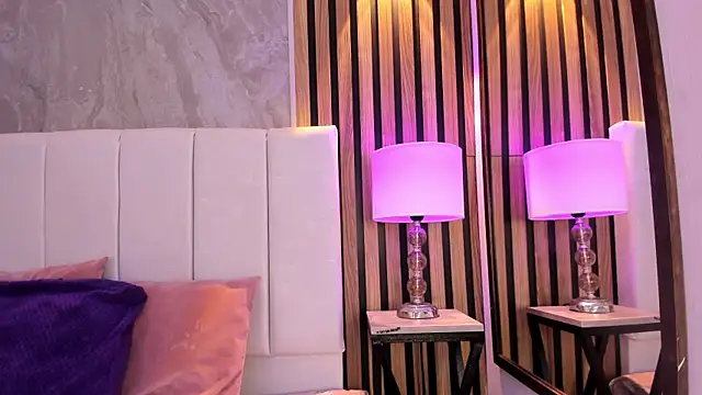 Carlotta de velour online show from May 2026 01:10:01 AM