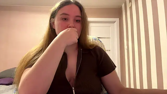 BabyBlissxx online show from April 2026 09:57:02 PM