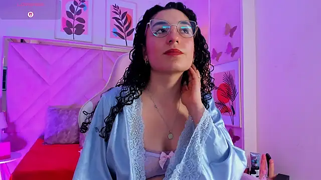 DemiJones  online show from December 2025 04:40:01 AM