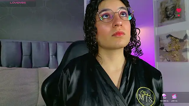 Snapshot of DemiJones_ chatting on February 2026 05:08:01 AM DemiJones online show from February 2026 05:08:01 AM