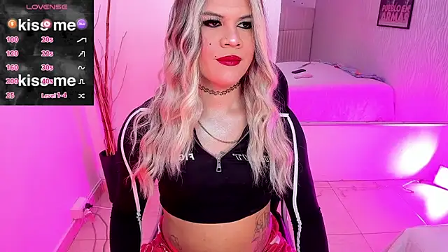 Snapshot of mistressparty chatting on May 2026 06:51:02 AM mistressparty online show from May 2026 06:51:02 AM
