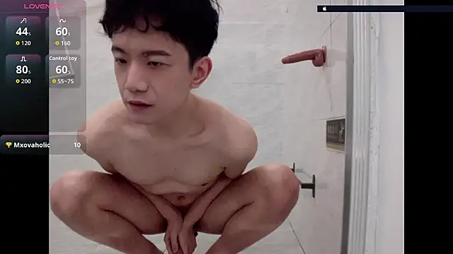 Snapshot of CouplingCry chatting on April 2026 04:26:01 PM CouplingCry online show from April 2026 04:26:01 PM