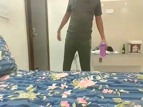 richiirichhh123 online show from November 2025 03:45:02 PM