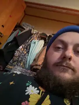 Peteyp98 online show from November 2025 05:46:02 PM