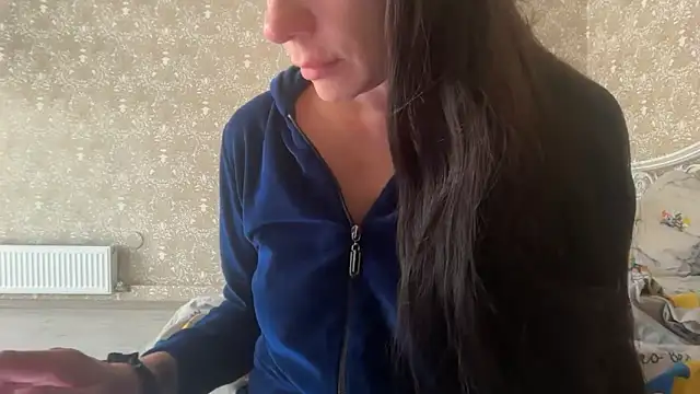 Angelinaa19 online show from April 2026 01:02:02 PM