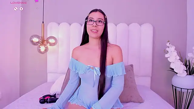 EmilyMiller 22 online show from January 2026 01:04:01 PM