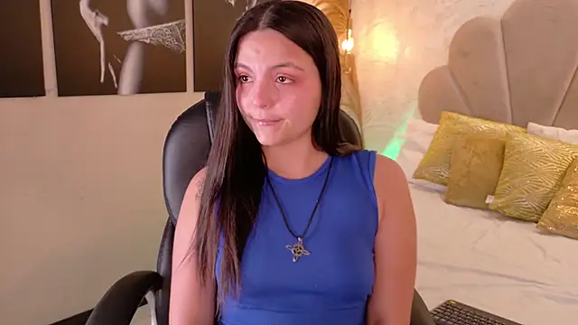 Snapshot of GabyQueens chatting on November 2025 01:22:01 PM GabyQueens online show from November 2025 01:22:01 PM