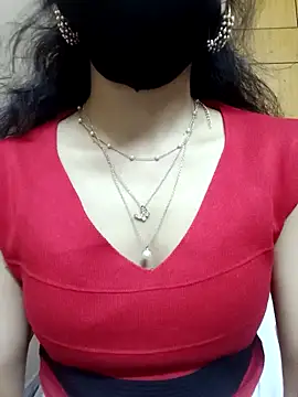 Snapshot of Fairy_Pie chatting on February 2026 05:24:01 PM Fairy Pie online show from February 2026 05:24:01 PM